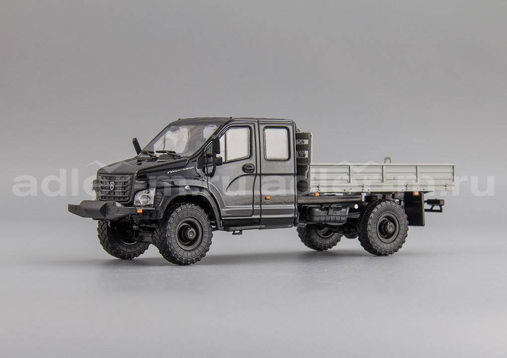 НАШ АВТОПРОМ 1:43 Горьковский автомобиль С42 А33 (черный) H245.1