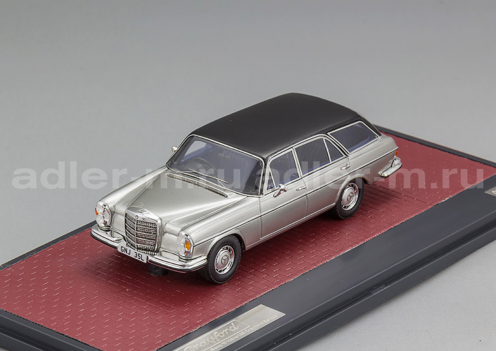 MATRIX 1:43 Mercedes-Benz W108 Crayford estate - 1970 (silver) MX41302-252