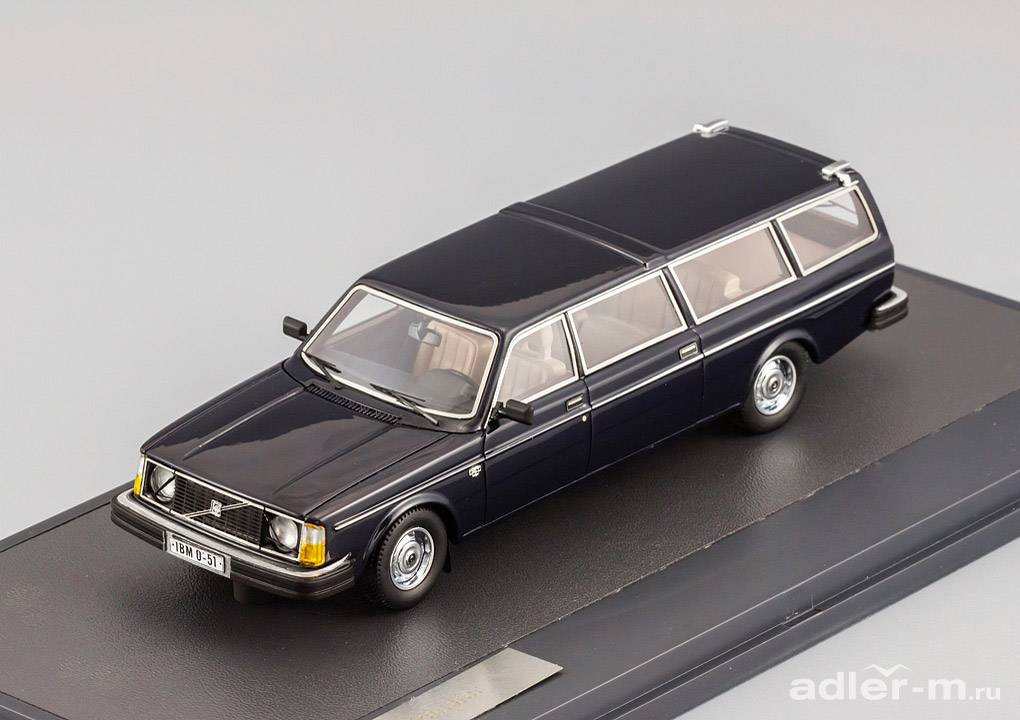 MATRIX 1:43 Volvo 245 Transfer (LWB) Langversion 1978 (dark blue) MX12106-051