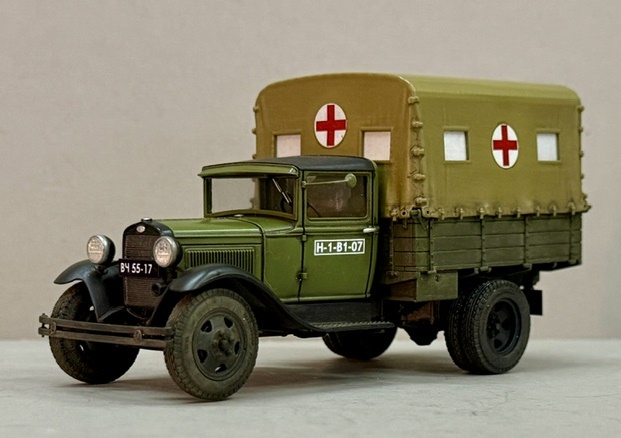 САРЛАБ 1:43 АА, бортовой с тентом, санитарный (зеленый/хаки, со следами эксплуатации) SL-300-5-1