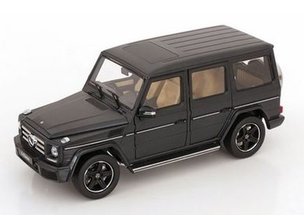 iScale 1:18 Mercedes-Benz G-Klasse W463 Designo (matt black) 180040