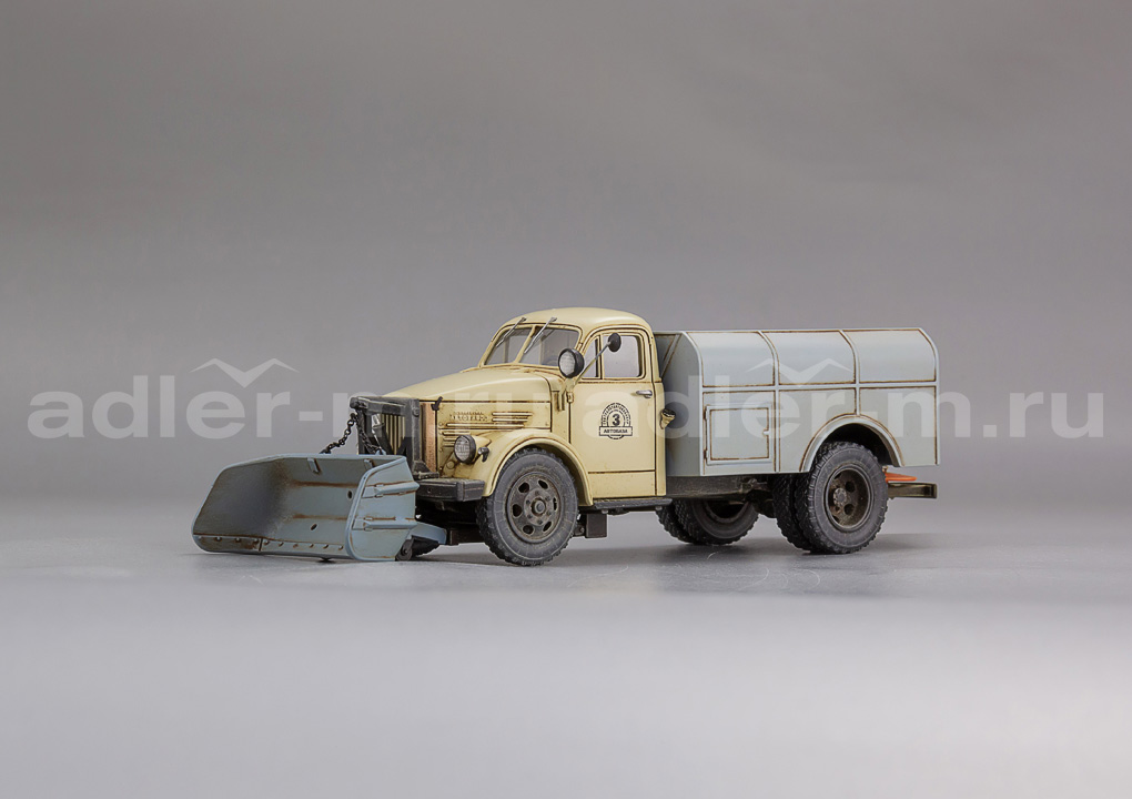 САРЛАБ 1:43 ПД-4М на шасси 51, с совком для уборки снега (бежевый/серый, со следами экспл.) SL-237-4-2