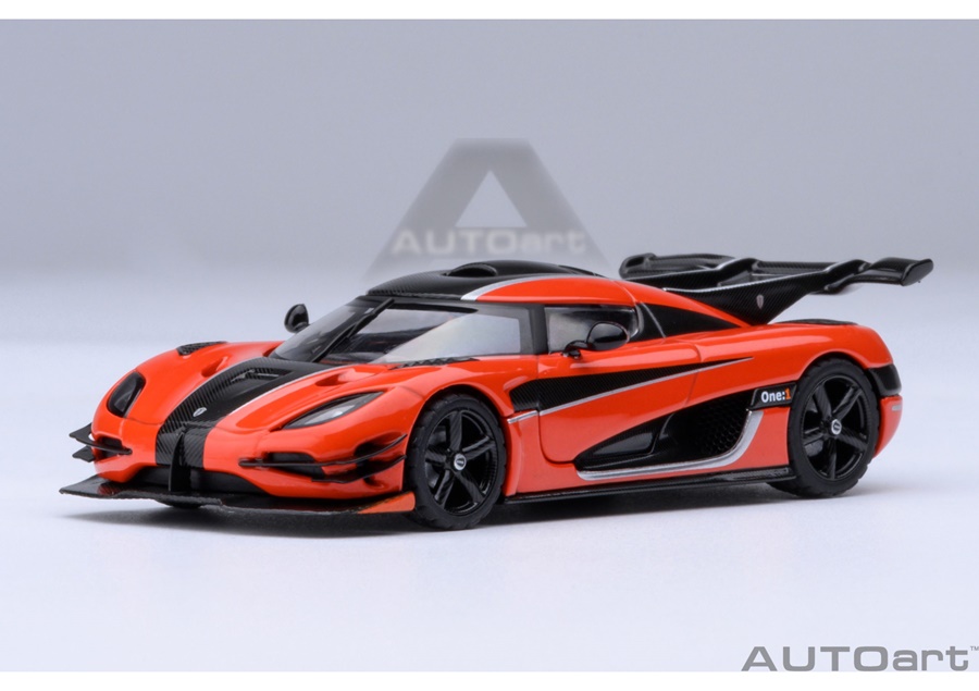 AUTOART 1:64 Koenigsegg One:1 (lava orange/carbon fiber/silver stripes) 20044