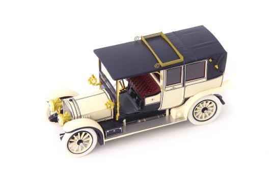 AUTOCULT 1:43 Mercedes 38/70PS Kettenwagen "Kaiser Wilhelm II" closed (Germany 1911) (ivory) ATC01025-1