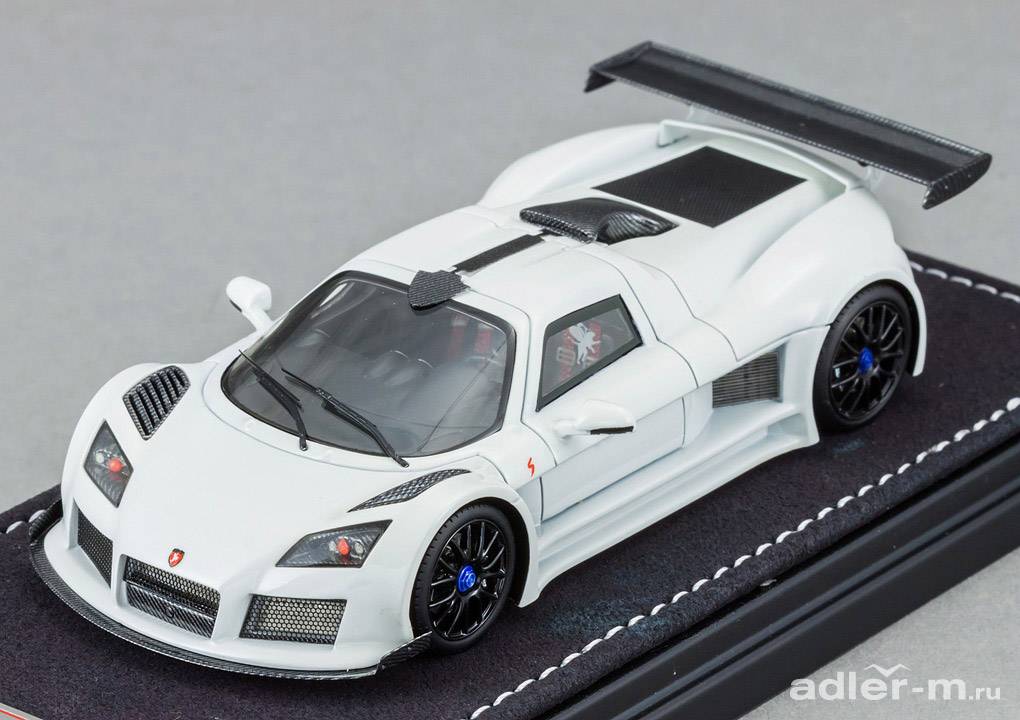 FRONTIART 1:43 Gumpert Apollo S 2011 (white) F013-02