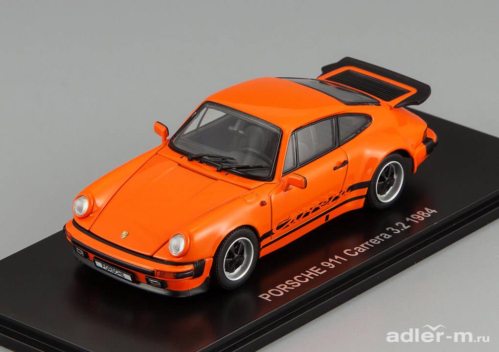 KYOSHO 1:43 Porsche 911 Carrera 3.2 1984 [с открывающимися элементами] (orange) 05522P