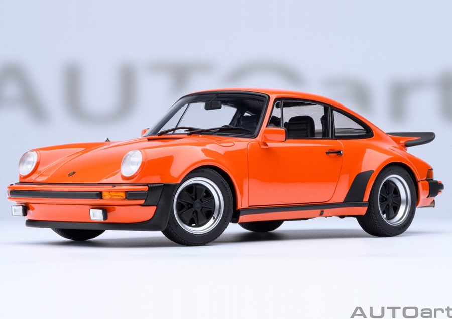 AUTOART 1:18 Porsche 911 (930) Turbo 3.0 (continental orange) 78112