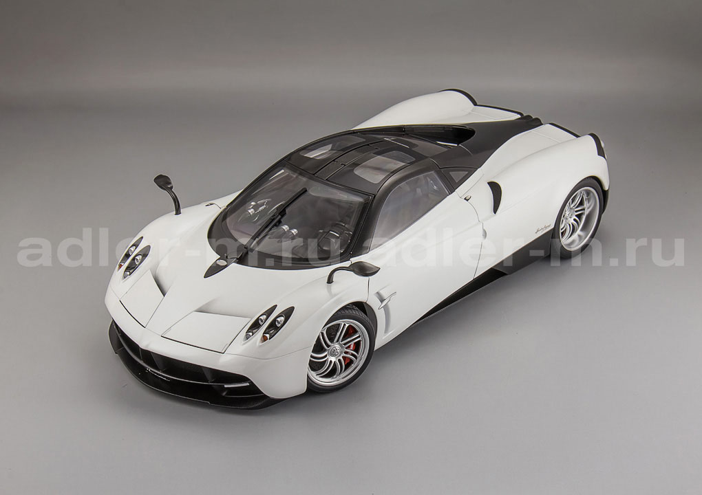 AUTOART 1:12 Pagani Huayra 2011 (white) 12231