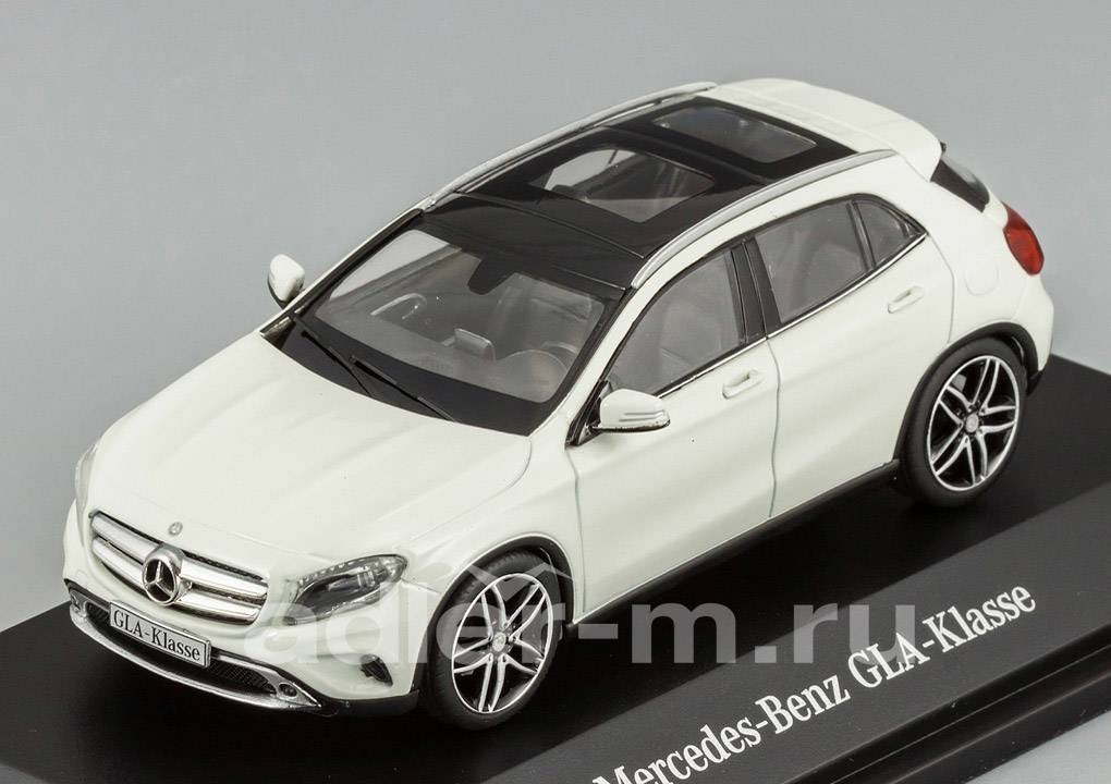 SCHUCO 1:43 Mercedes-Benz GLA-Class X156 (white) B66960266