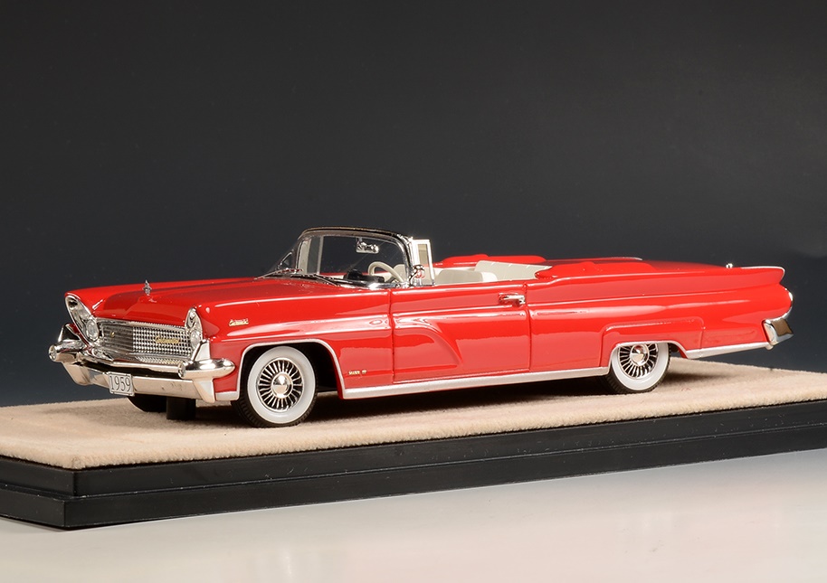 GLM + STAMP MODELS 1:43 Lincoln Continental Mark IV open roof - 1959 (bolero red) GLM102801