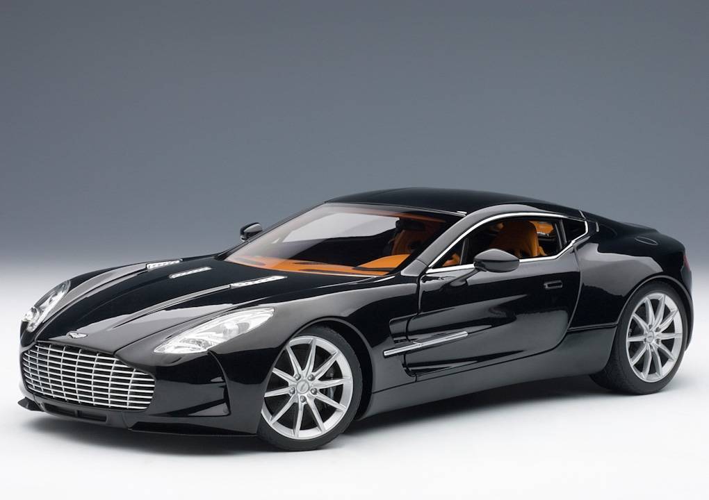 AUTOART 1:18 Aston Martin One 77 2009 (black pearl) 70241