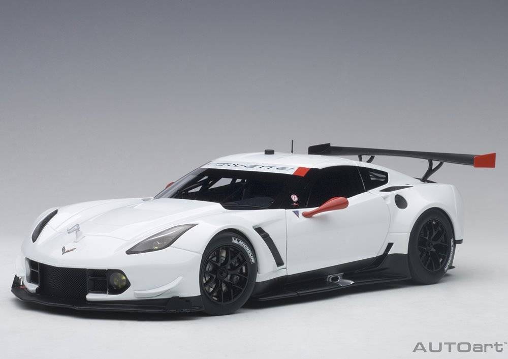 AUTOART 1:18 Chevrolet Corvette C7.R (white / red) 81650