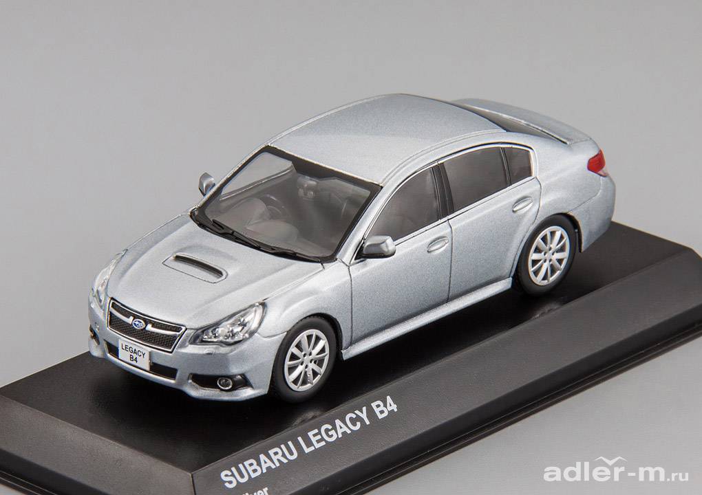 KYOSHO 1:43 Subaru Legacy B4 (ice silver met.) 03650S