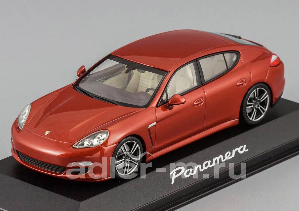 MINICHAMPS 1:43 Porsche Panamera (red) WAP02000119
