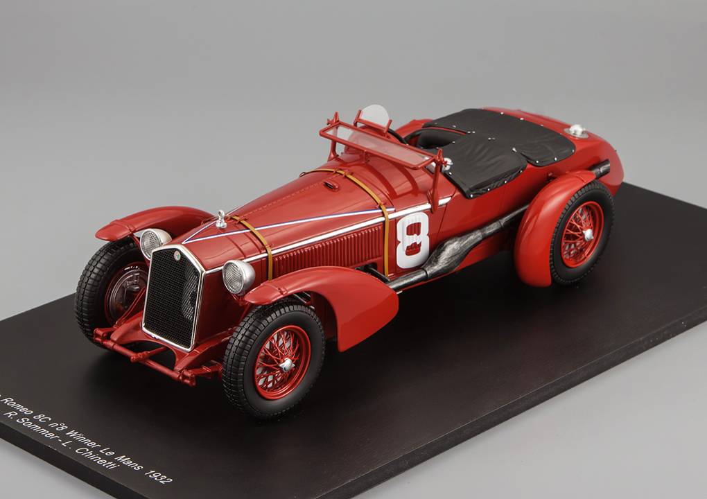 SPARK 1:18 Alfa Romeo 8C #8 Winner LM 1932 R. Sommer - L. Chinetti 18LM32