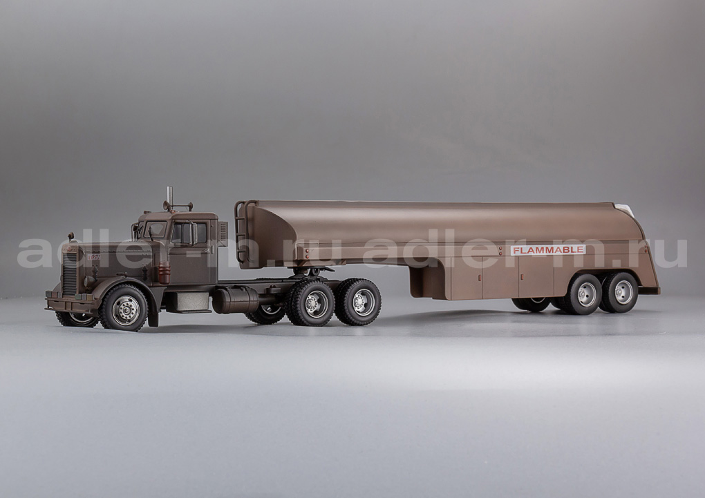 IXO 1:43 Peterbilt 281 Tank-SZ - 1955 (rust) TTR038