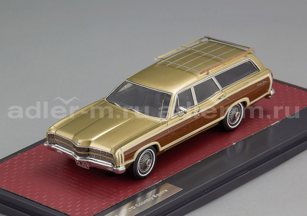 MATRIX 1:43 Ford LTD Country Squire - 1969 (gold met) MX20603-032