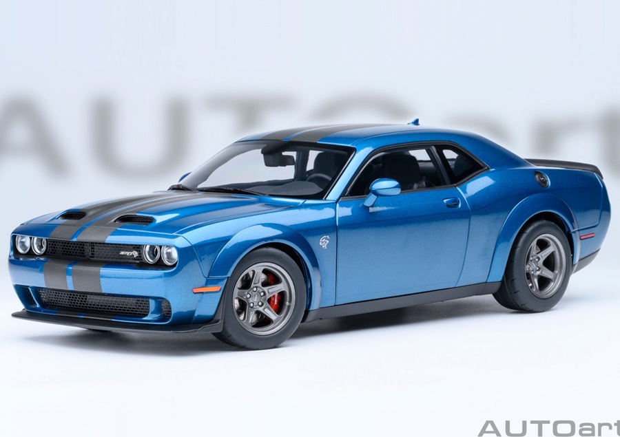 AUTOART 1:18 Dodge Challenger SRT Super Stock - 2023 (frostbite, blue, carbon stripes) 71767