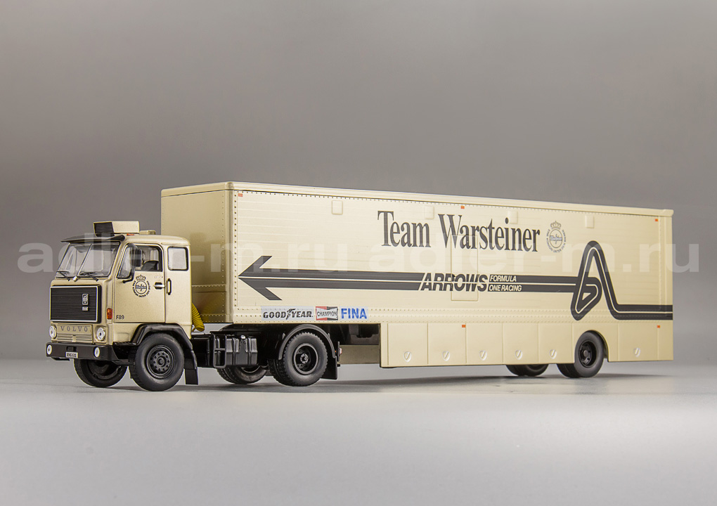 IXO 1:43 Volvo F89 Race Transporter с полуприцепом "Warsteiner Arrows Team F1" 1981 TTR023