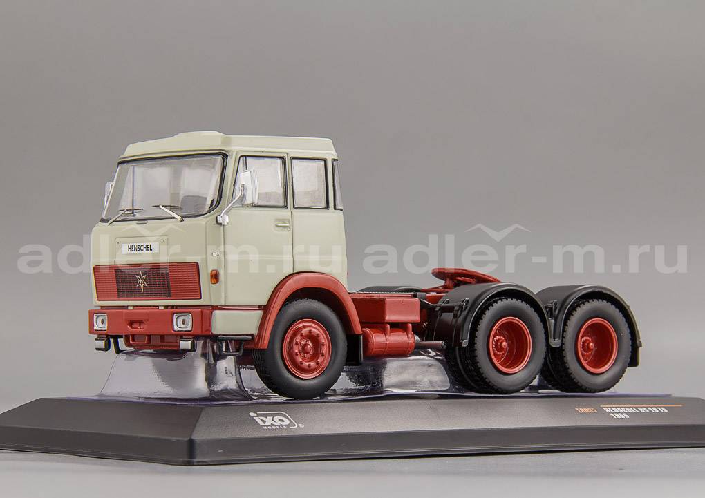 IXO 1:43 Henschel HS 19 TS - 1966 (grey) TR085
