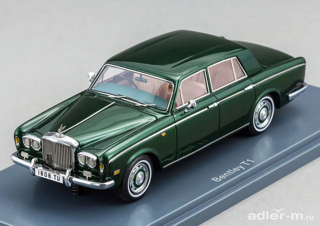NEO 1:43 Bentley T1 Saloon 1974 RHD (green) NEO44135