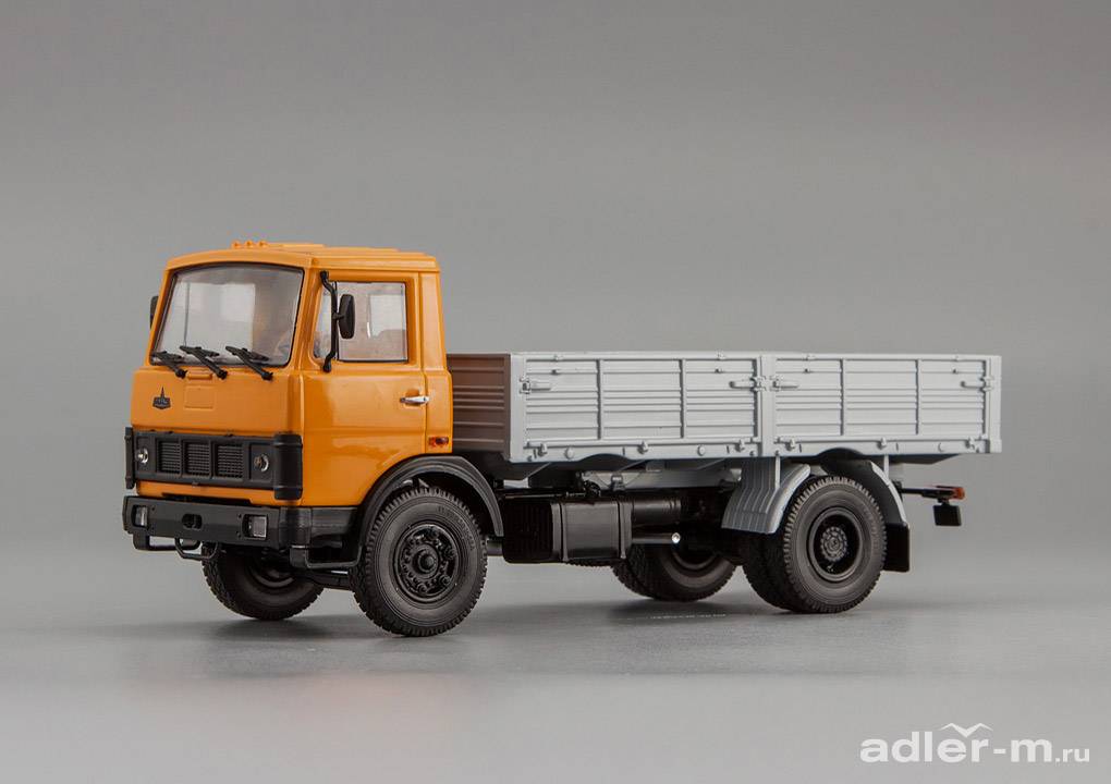 АВТОИСТОРИЯ 1:43 МАЗ 5337 бортовой (ранняя кабина), 1987 г. [откидывающаяся кабина] (оранжевый / серый) 100466.ос