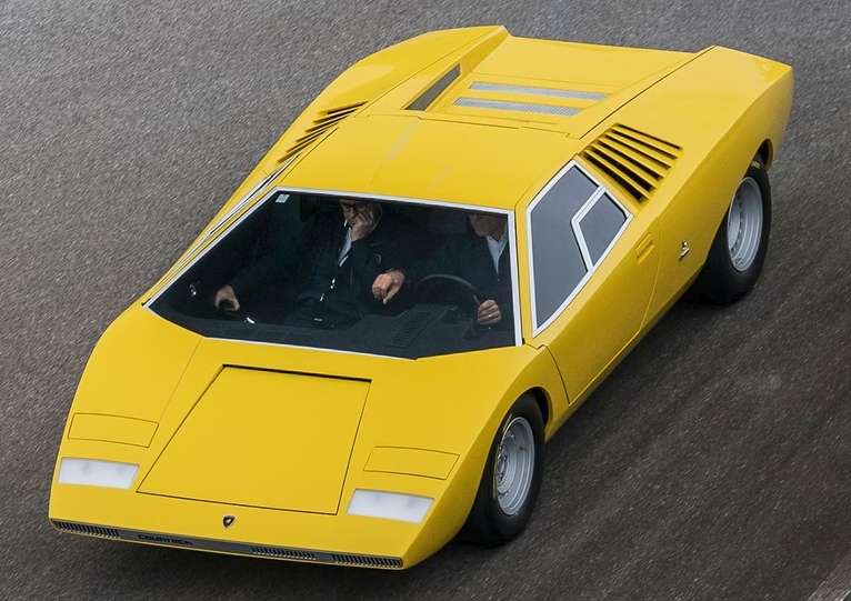 AUTOCULT 1:43 Lamborghini Countach LP500 Turns 50 (yellow) ATC90xxx-12