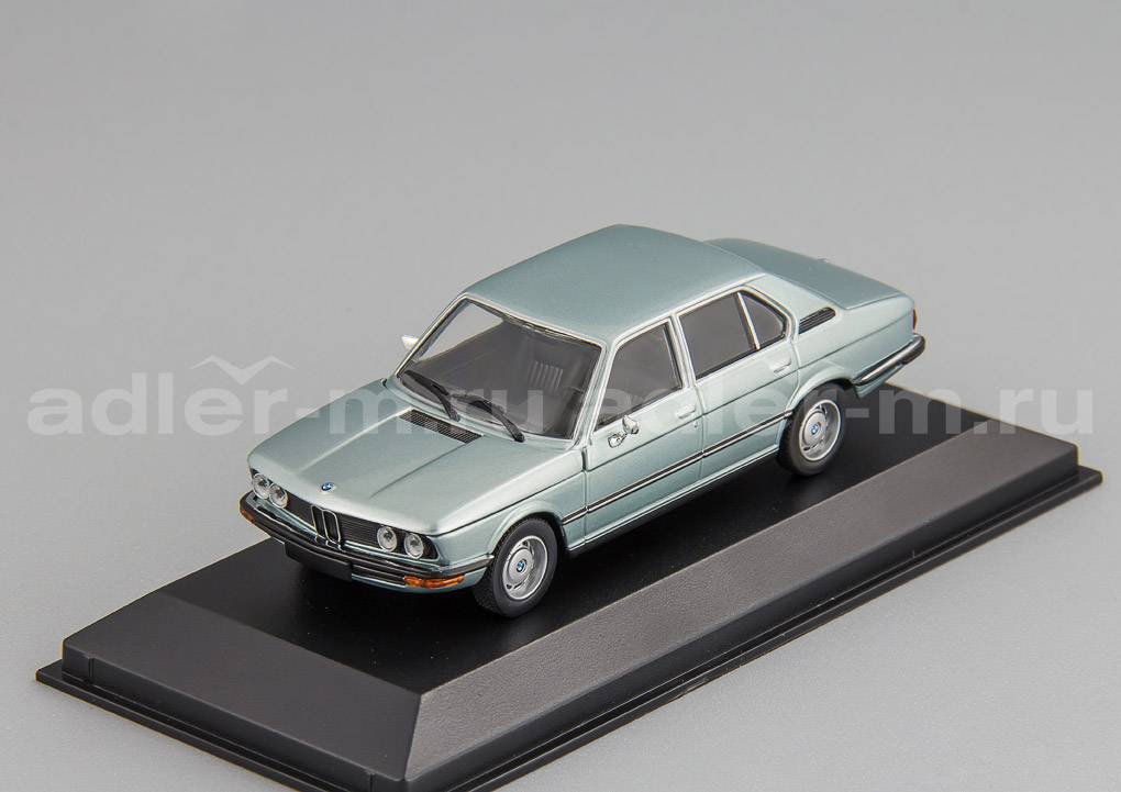 MINICHAMPS (MAXICHAMPS) 1:43 BMW 520 - 1972 (light blue metallic) 940023002