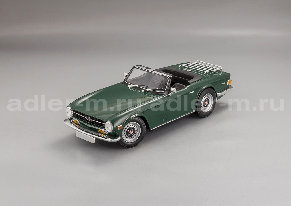 MINICHAMPS 1:18 Triumph TR6 - 1969 (LHD) (dark green) 155132036