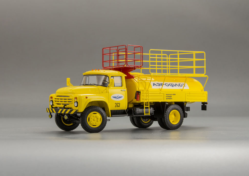 DIP MODELS 1:43 Автомобиль для обслуживания самолётов «АС-157», Ленинград Аэропорт «Пулково» 1986 г. 113027