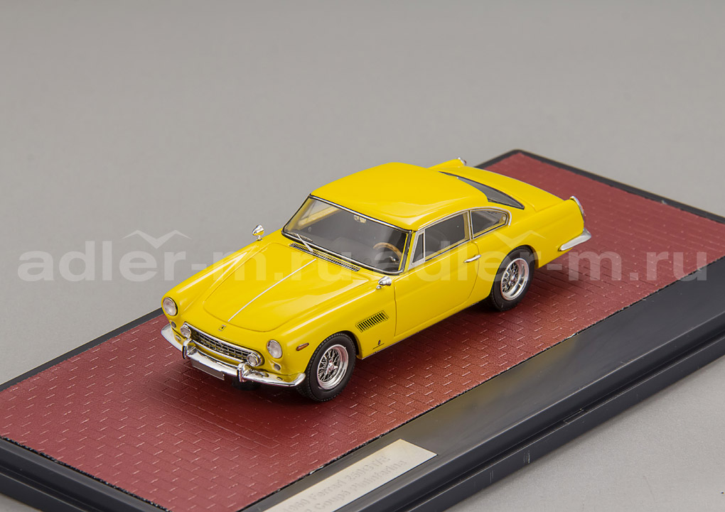 MATRIX 1:43 Ferrari 250GT 2+2 coupe - 1960 (yellow) MX40604-163