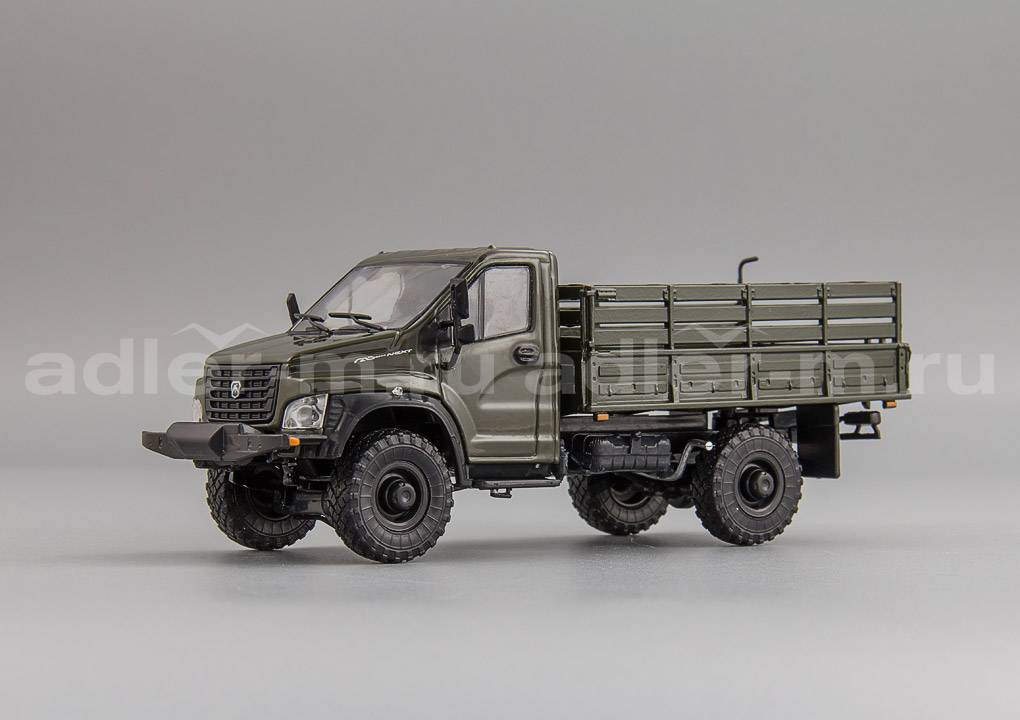 НАШ АВТОПРОМ 1:43 Горьковский автомобиль С41 A23 (зелёный) H244.2