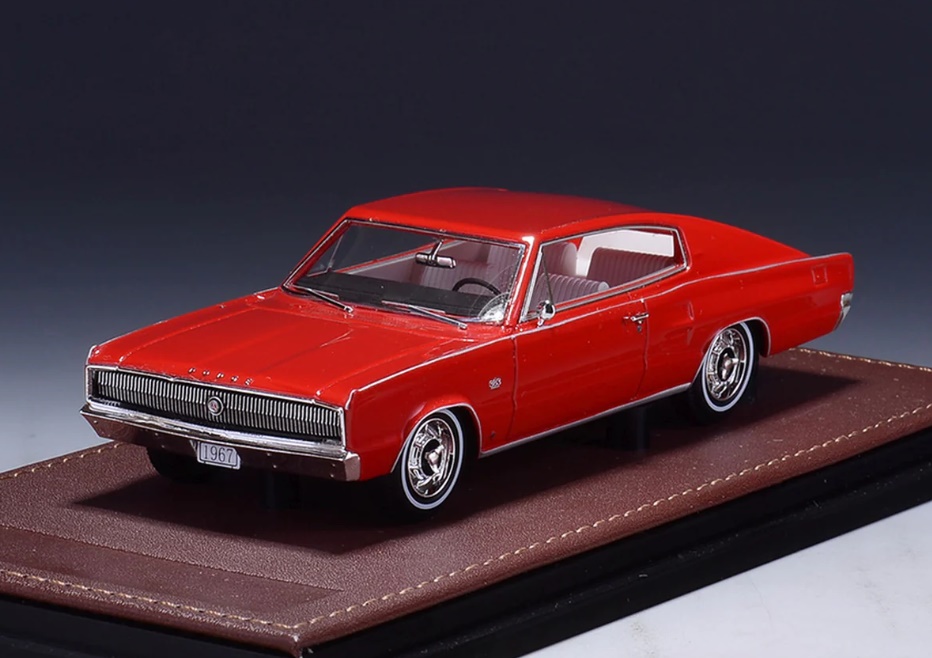 GLM + STAMP MODELS 1:43 Dodge Charger - 1967 (bright red) GLM190901