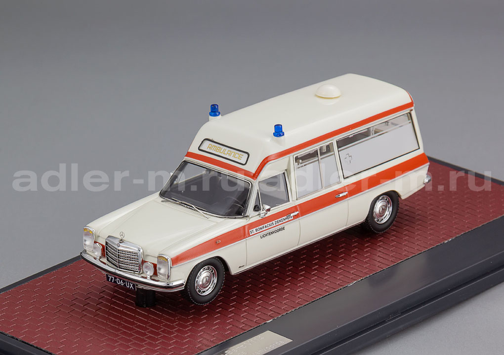 MATRIX 1:43 Mercedes-Benz V114 Visser Ambulance "St Bonifacius Lichtenvoorde" (1969-1973) MX41302-283
