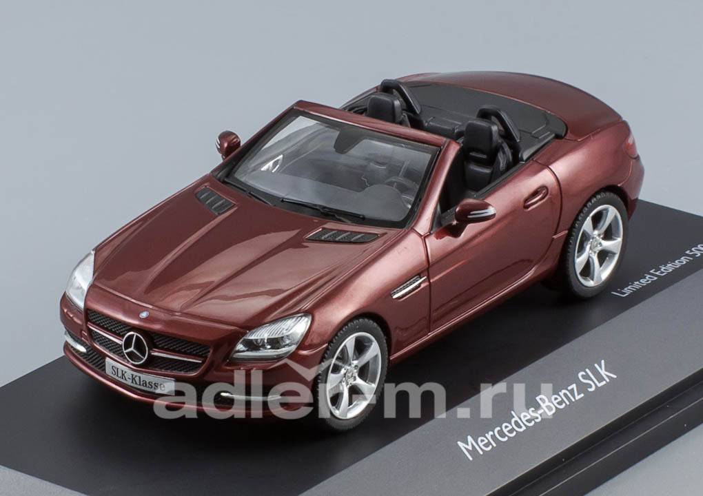 SCHUCO 1:43 Mercedes-Benz SLK (R172) 2011 (red metallic) 45 074 5300