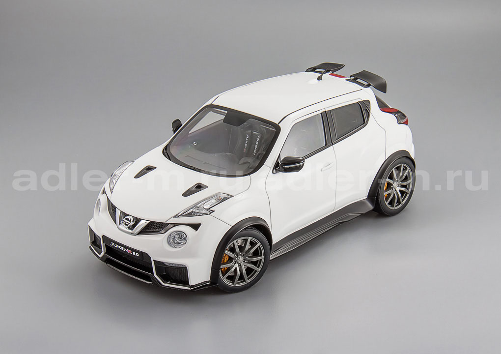 AUTOART 1:18 Nissan Juke R 2.0  2016 (white) 77456