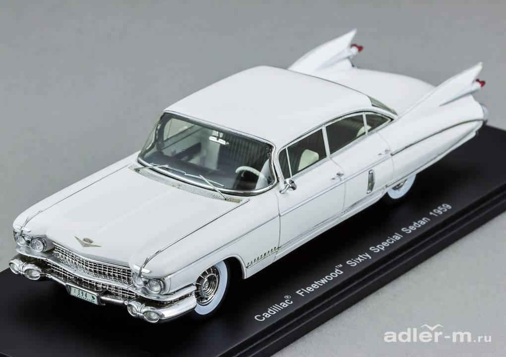 SPARK 1:43 Cadillac Fleetwood Sixty Special Sedan 1959 (white) S2914