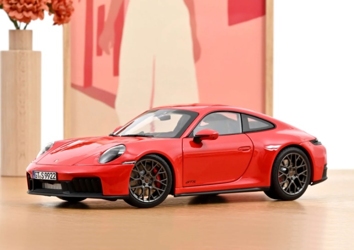 NOREV 1:18 Porsche 911 (992) Carrera - 2025 (indish red) 187171