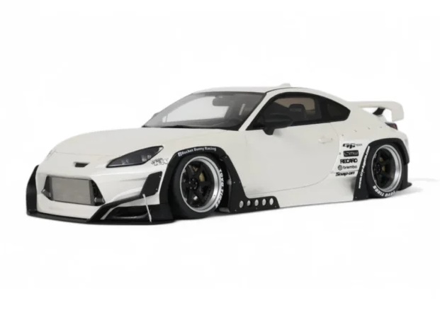 GT SPIRIT 1:18 Toyota Toyota GR86 PANDEM - 2023 (crystal white) GT498