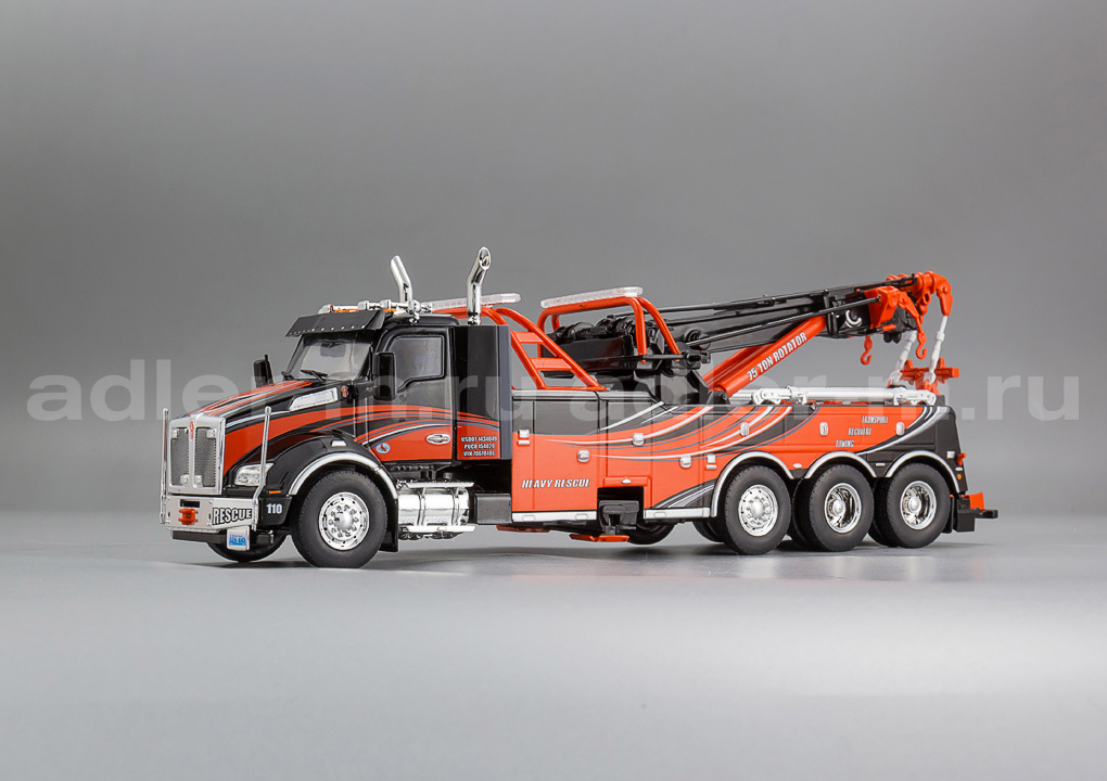 IXO 1:43 Kenworth T 880 Wrecker - 2018 (black / red) TTR032