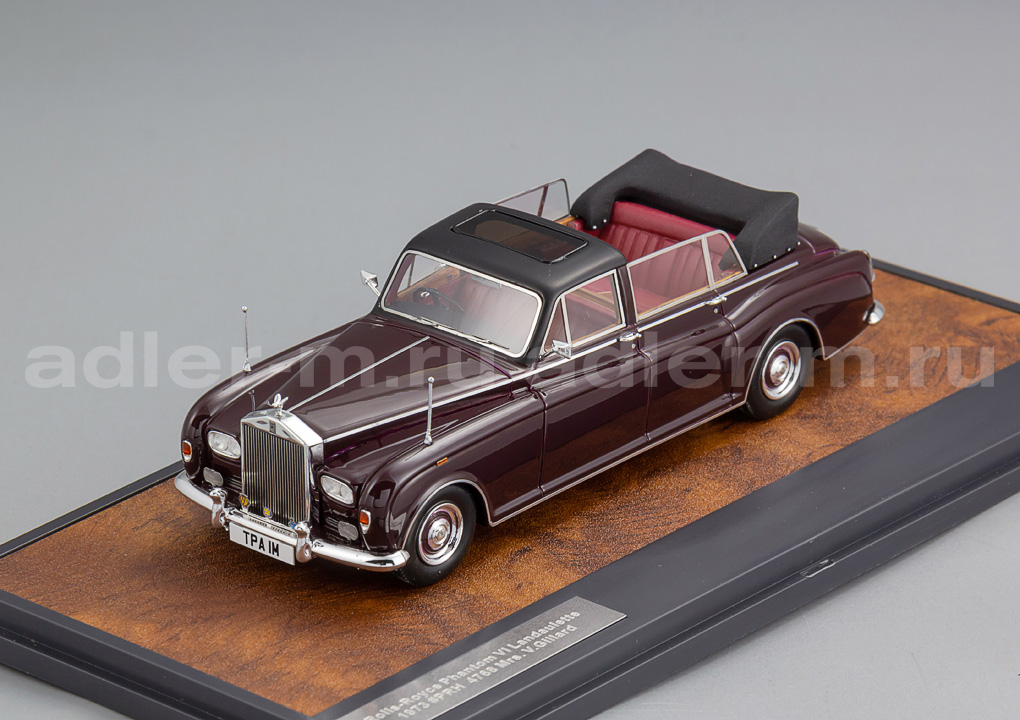 MATRIX 1:43 Rolls-Royce Phantom VI Landaulette - 1973 (maroon) MX41705-161