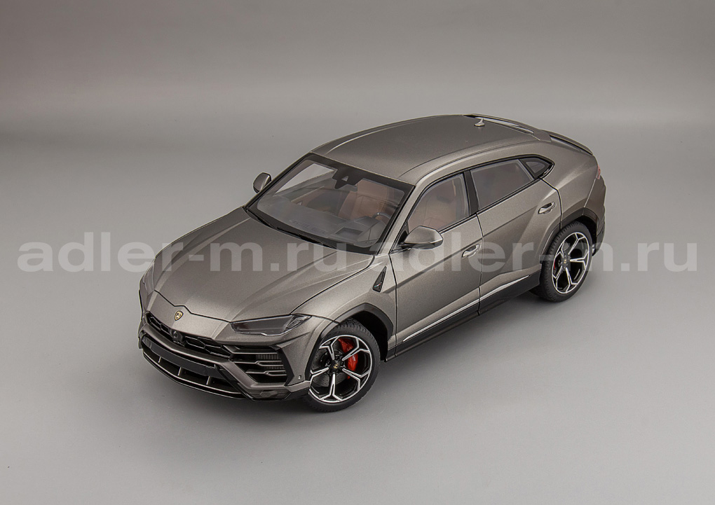 AUTOART 1:18 Lamborghini Urus (grigio titans) 79164