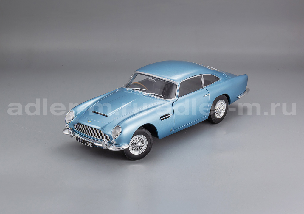 SOLIDO 1:18 Aston Martin DB5 - 1964 (light blue met) S1807104