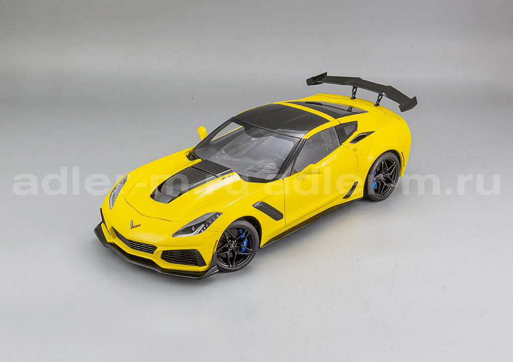 AUTOART 1:18 Chevrolet Corvette C7 ZR1 (corvette racing yellow tintcoat) 71278