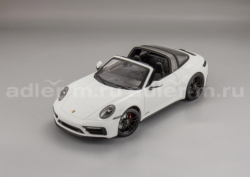 MINICHAMPS 1:18 Porsche 911 (992) Targa 4 GTS Baujahr - 2021 (white) 153061063