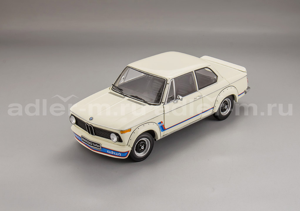 KYOSHO 1:18 BMW 2002 Turbo (white) 08544W