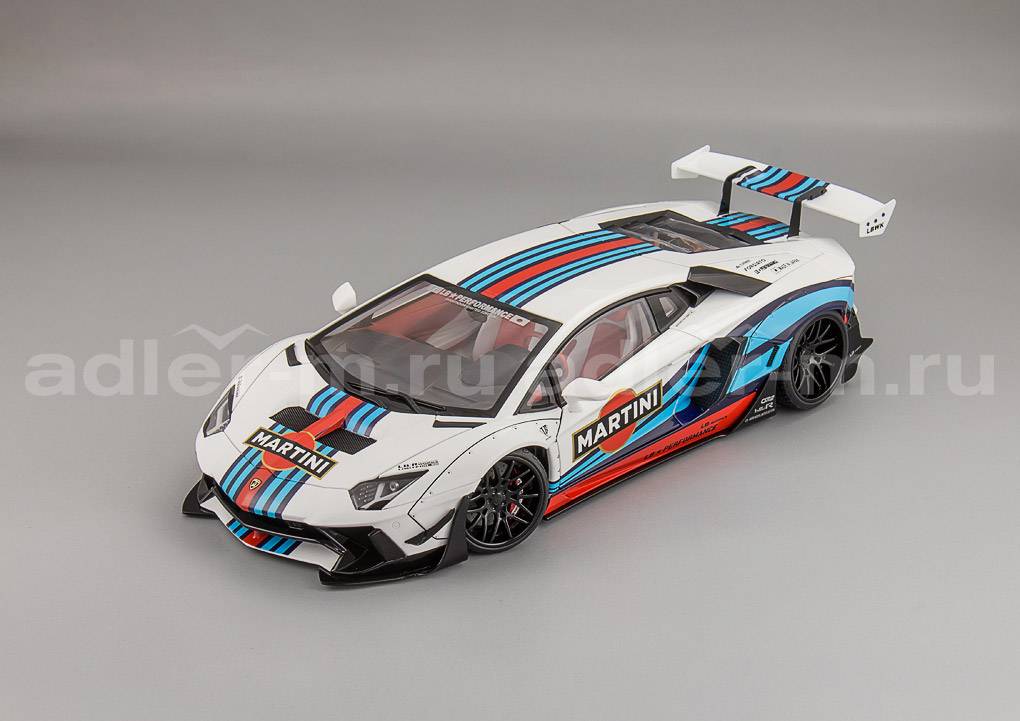 AUTOART 1:18 Lamborghini Aventador LB Performance (Martini livery) 79185