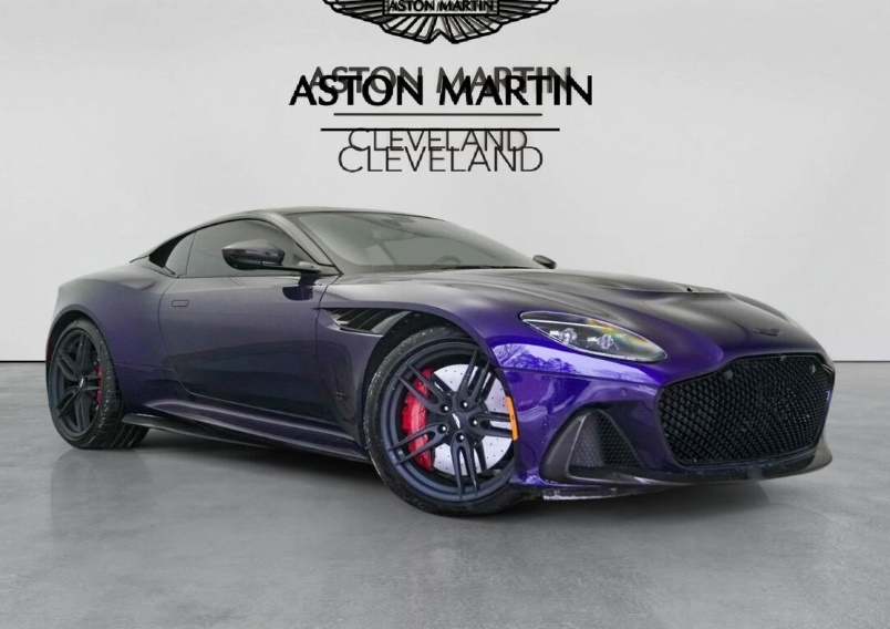 AUTOART 1:18 Aston Martin DBS 770 Ultimate (Royal Indigo) 70236