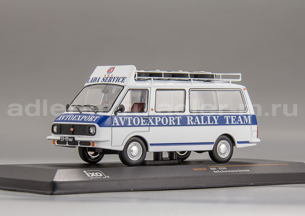IXO 1:43 RAF 2203 "Avtoexport Lada Rally Team" 1982 Assistance with roof rack and wheels RAC372X