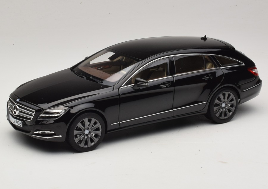 NOREV 1:18 Mercedes-Benz CLS Shooting Brake (X218) - 2011 (Obsidian Black Metallic) 183944